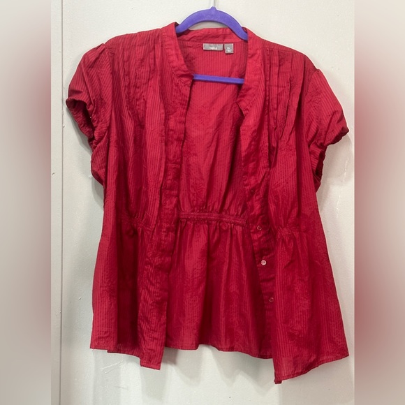 Apt. 9 Button Up Sort sleeved Shirt Size XL - Picture 3 of 3